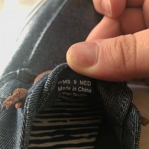 Sonoma ked-like shoe